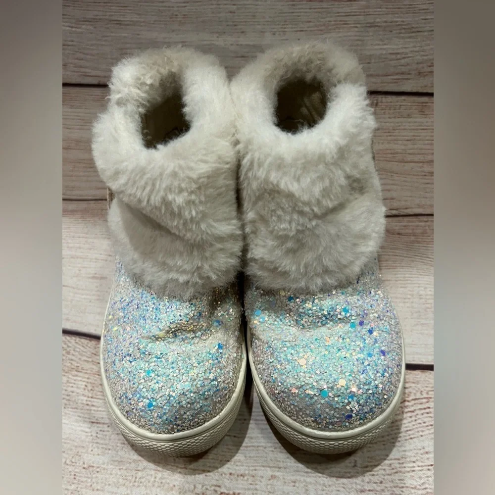 6 Toddler Sugar Sparkle Silver & White Faux Fur Ankle Boots